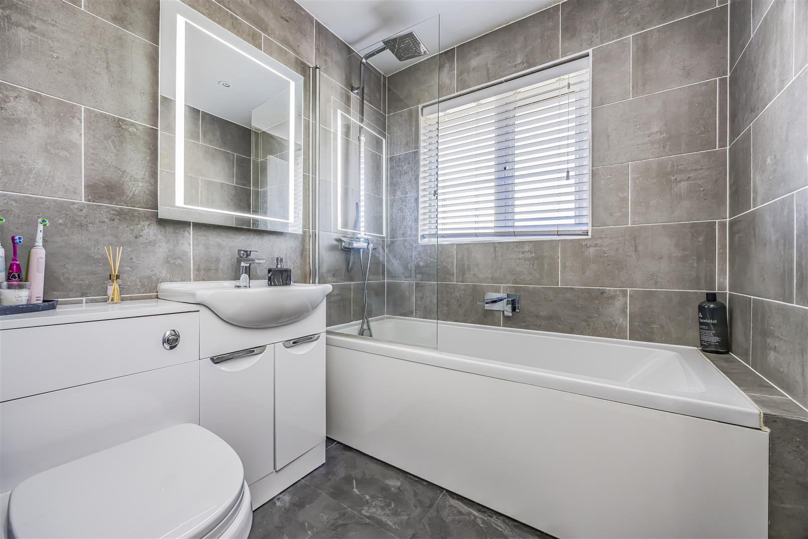 house - semi-detached for sale portsview avenue