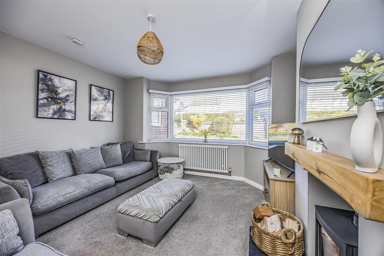 house - semi-detached for sale portsview avenue