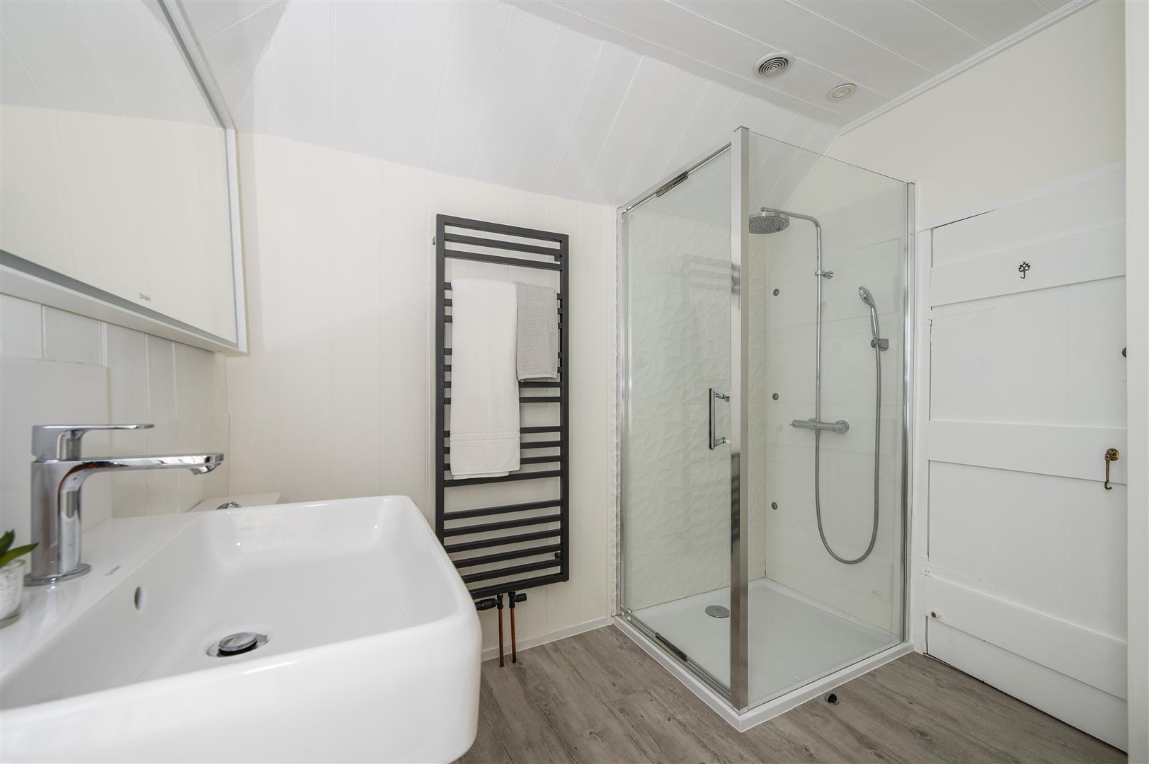 house - detached for sale north street