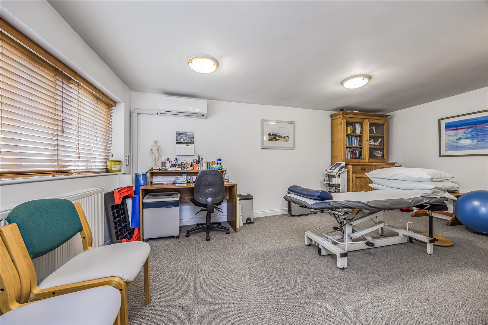 house - detached for sale eastleigh road