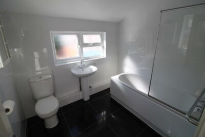 house - terraced for rent daulston road