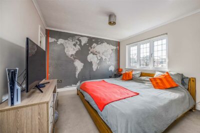 house for sale deanswood drive