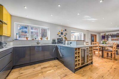 house for sale deanswood drive