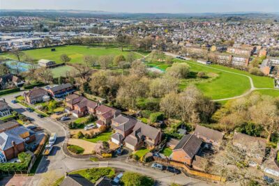 house for sale deanswood drive