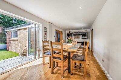 house for sale deanswood drive