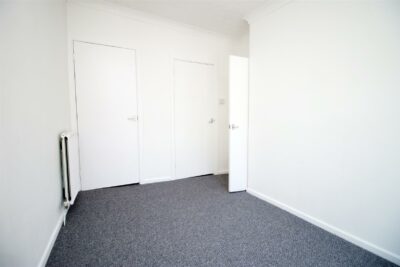 house - terraced for rent whitting street