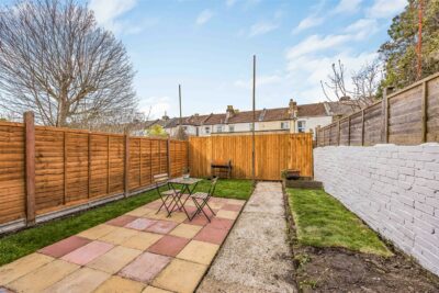 house for sale lawrence road