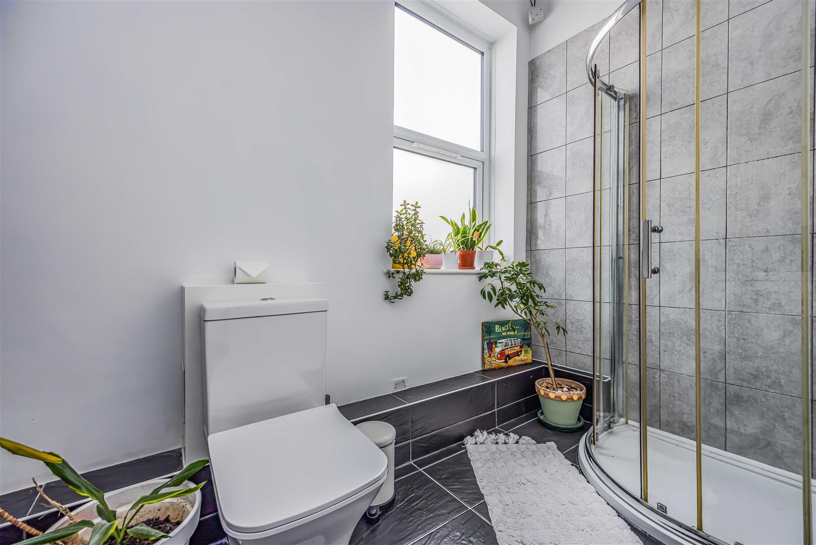 house for sale lawrence road