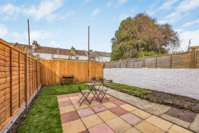 house for sale lawrence road