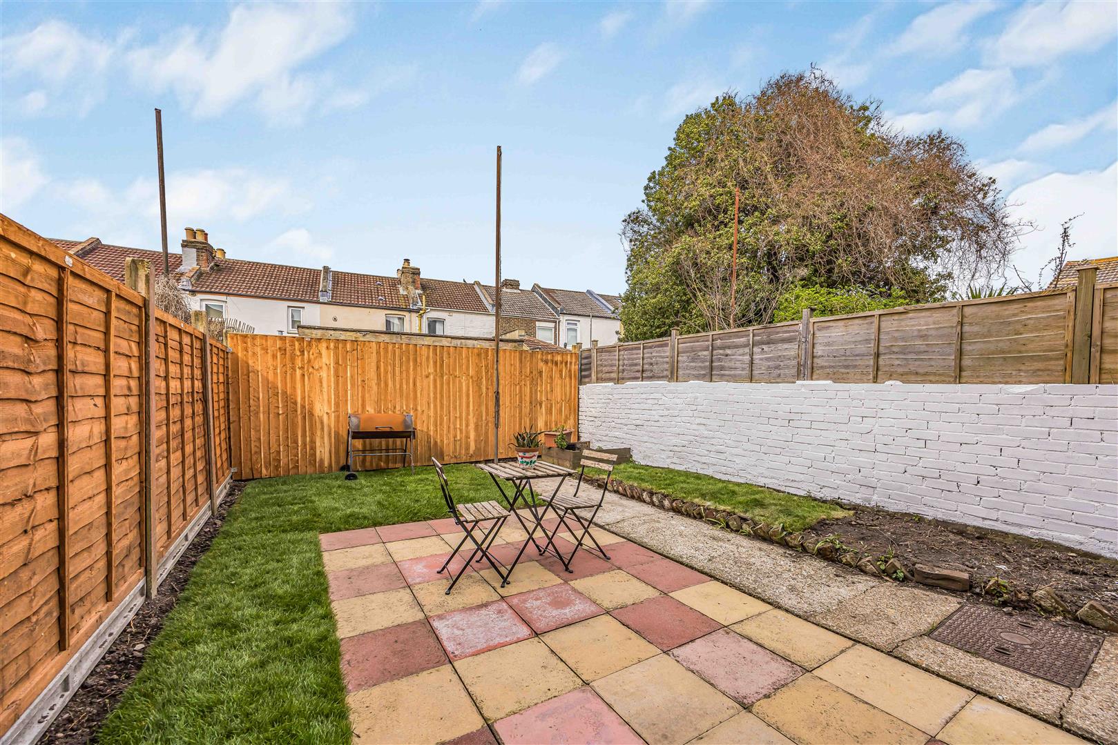 house for sale lawrence road