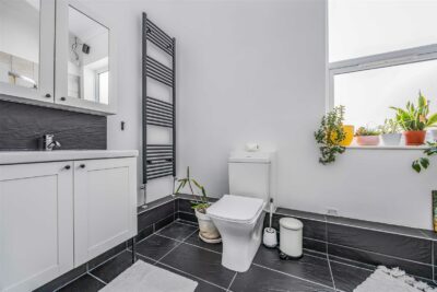 house for sale lawrence road