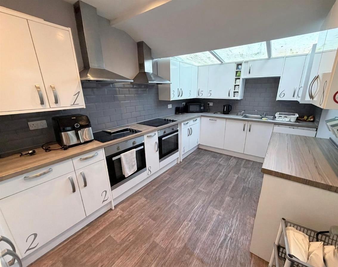 room for rent 121, powerscourt road