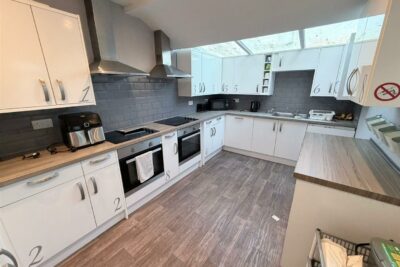 house - terraced for rent 121, powerscourt road