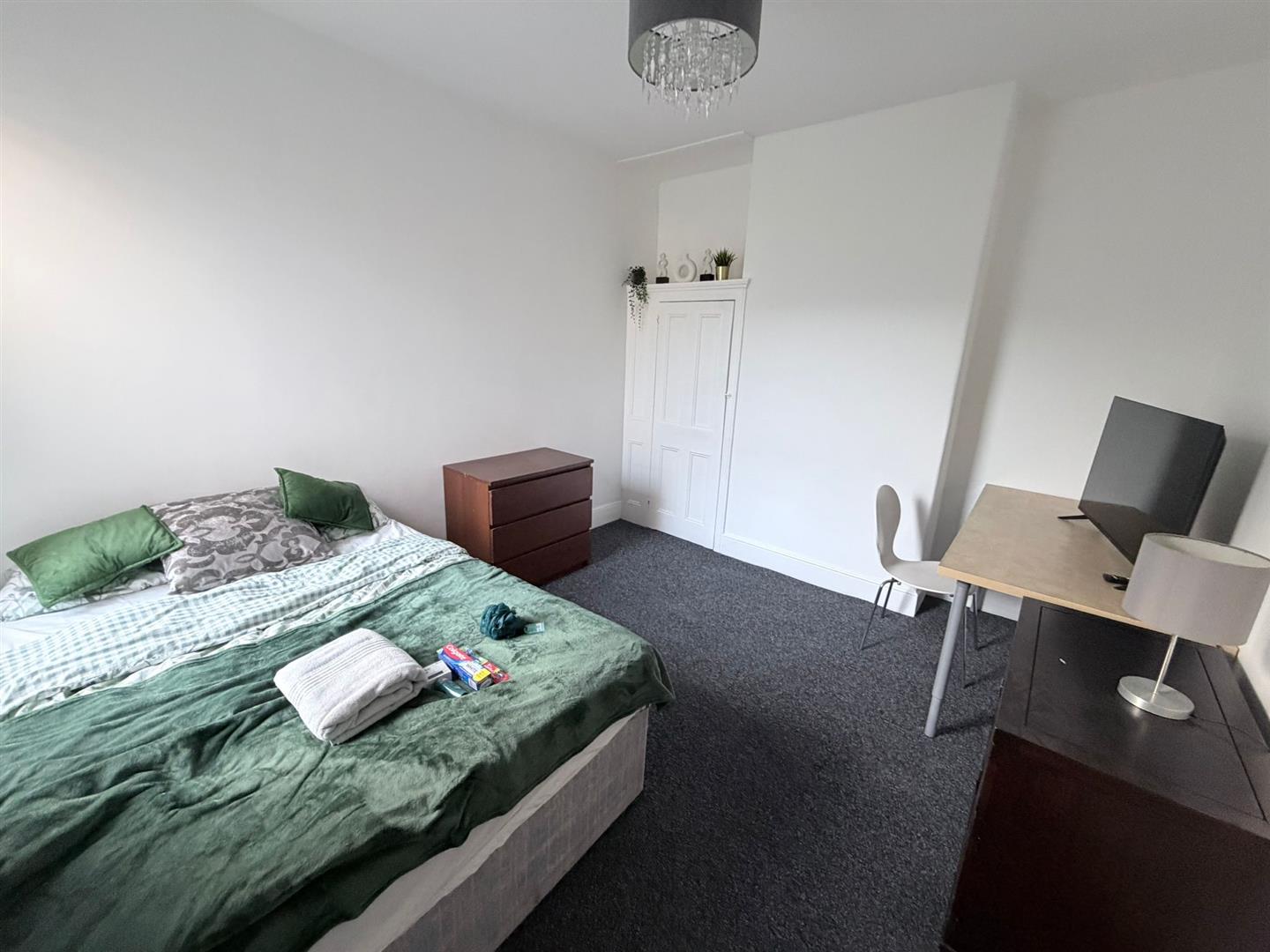 house for rent 52 somers road