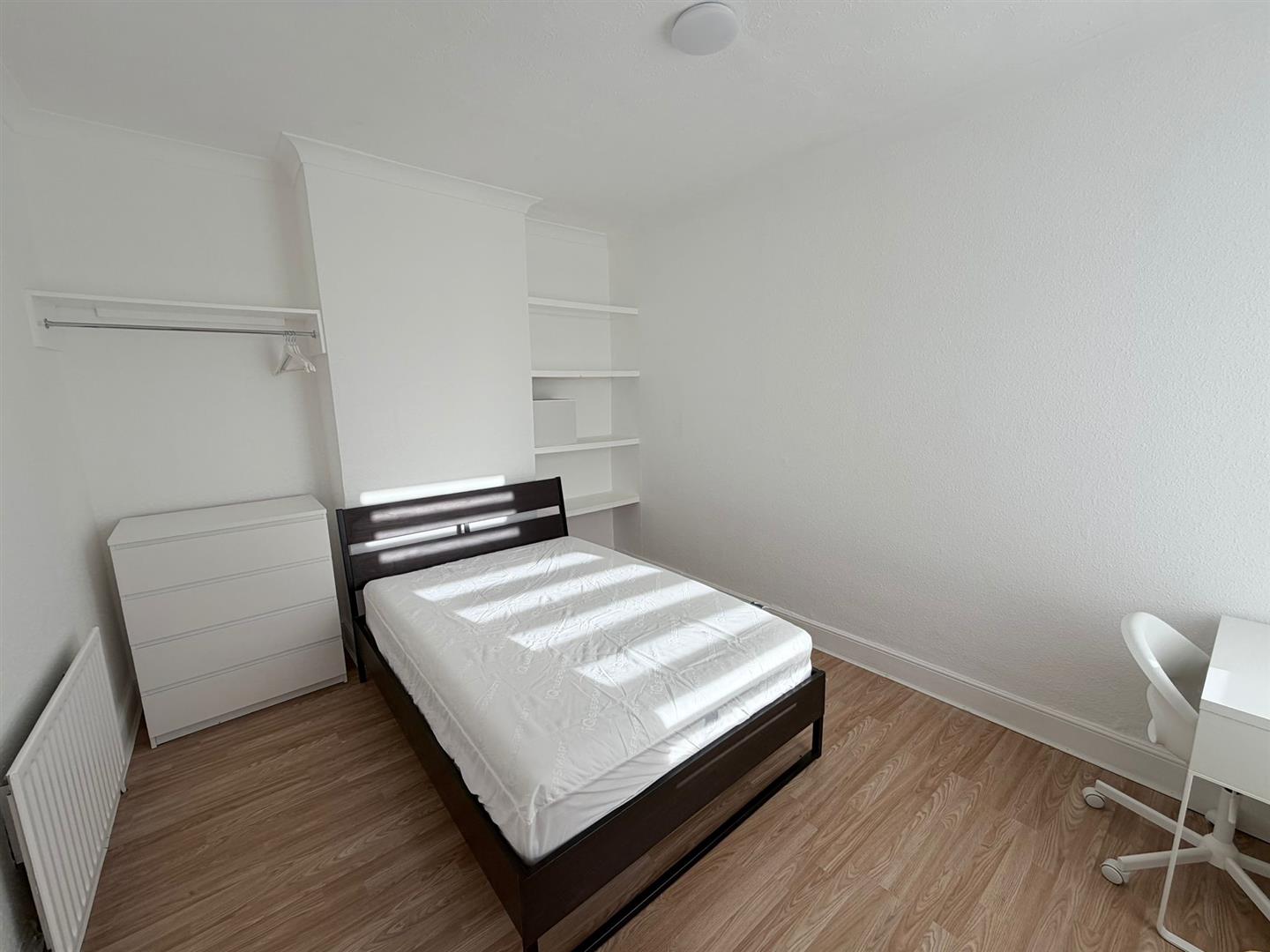 house - terraced for rent 32, playfair road