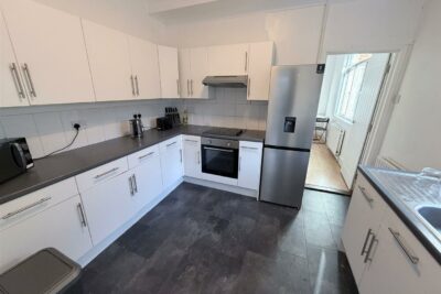 house - terraced for rent 32, playfair road