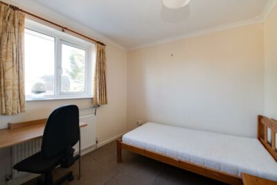 house - end terrace for rent millfield close