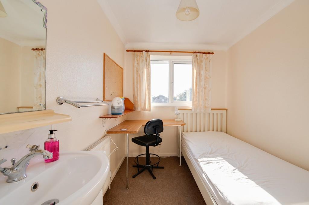 house - end terrace for rent millfield close