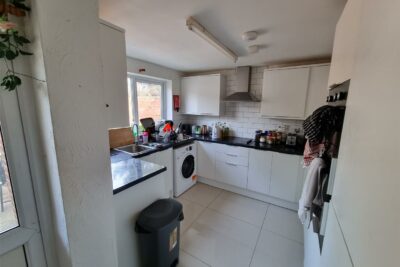 house - end terrace for rent millfield close