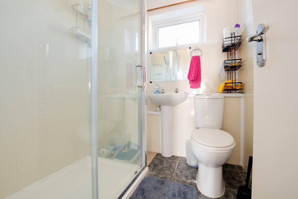 house - end terrace for rent millfield close