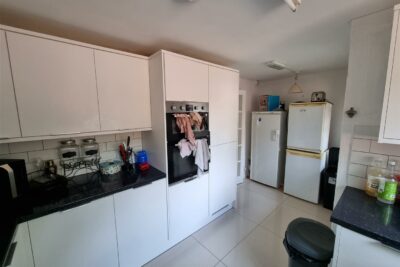 house - end terrace for rent millfield close