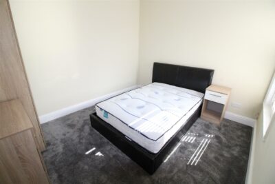 house - terraced for rent fawcett road