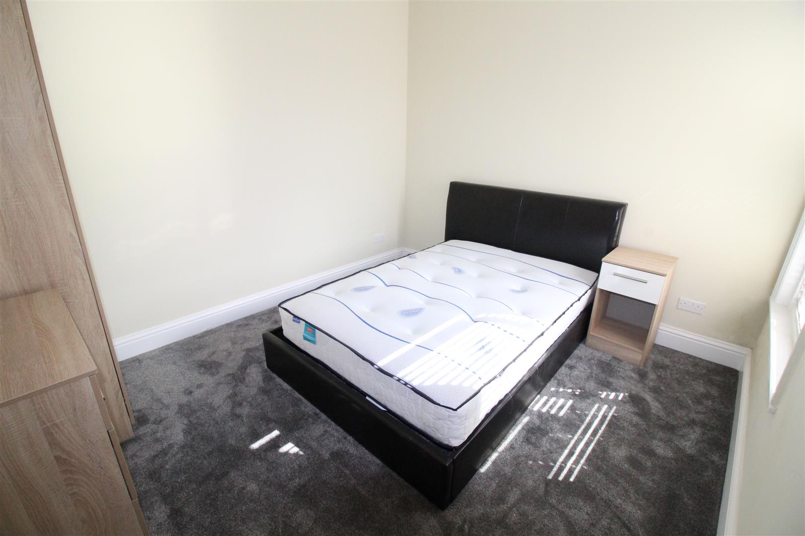 house - terraced for rent fawcett road