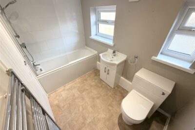 house - terraced for rent francis street