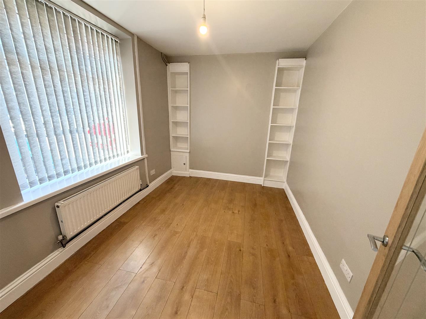 house - terraced for rent francis street