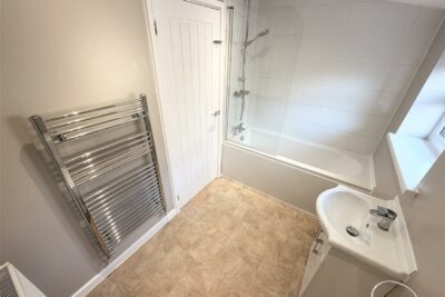 house - terraced for rent francis street