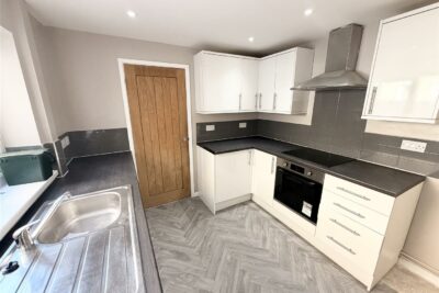 house - terraced for rent francis street