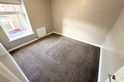 house - terraced for rent francis street