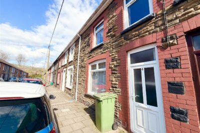 house - terraced for rent francis street