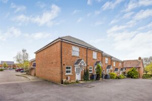 house - semi-detached for sale turtledove terrace, brushwood grove