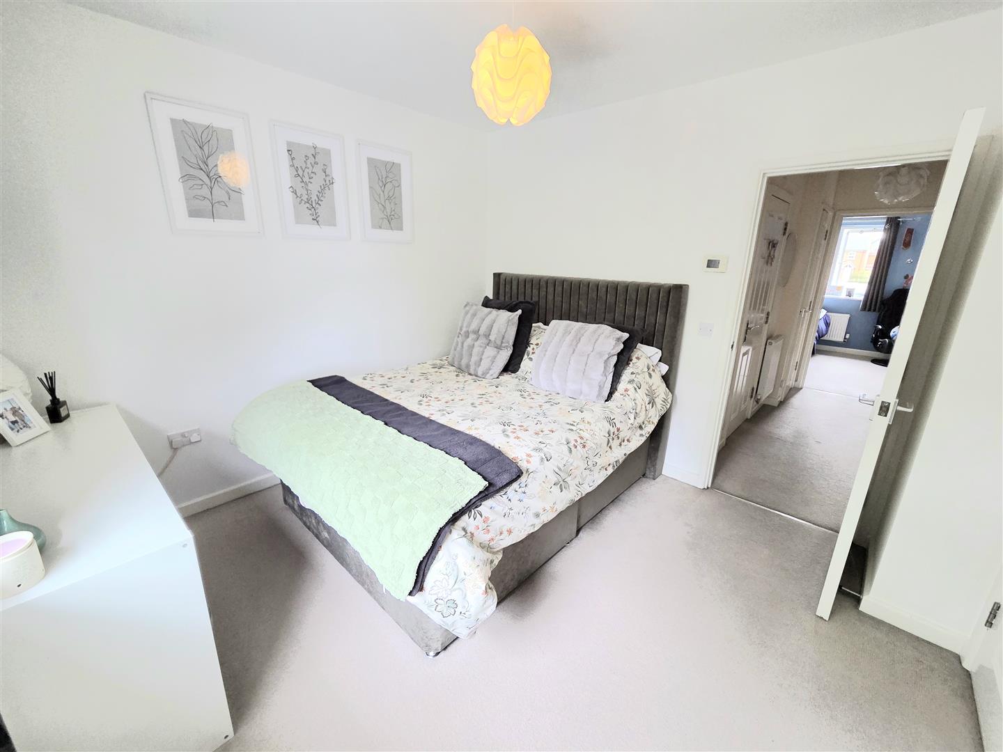 house - semi-detached for sale brushwood grove,