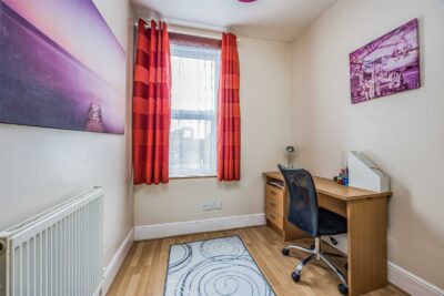 house - end terrace for sale kent street