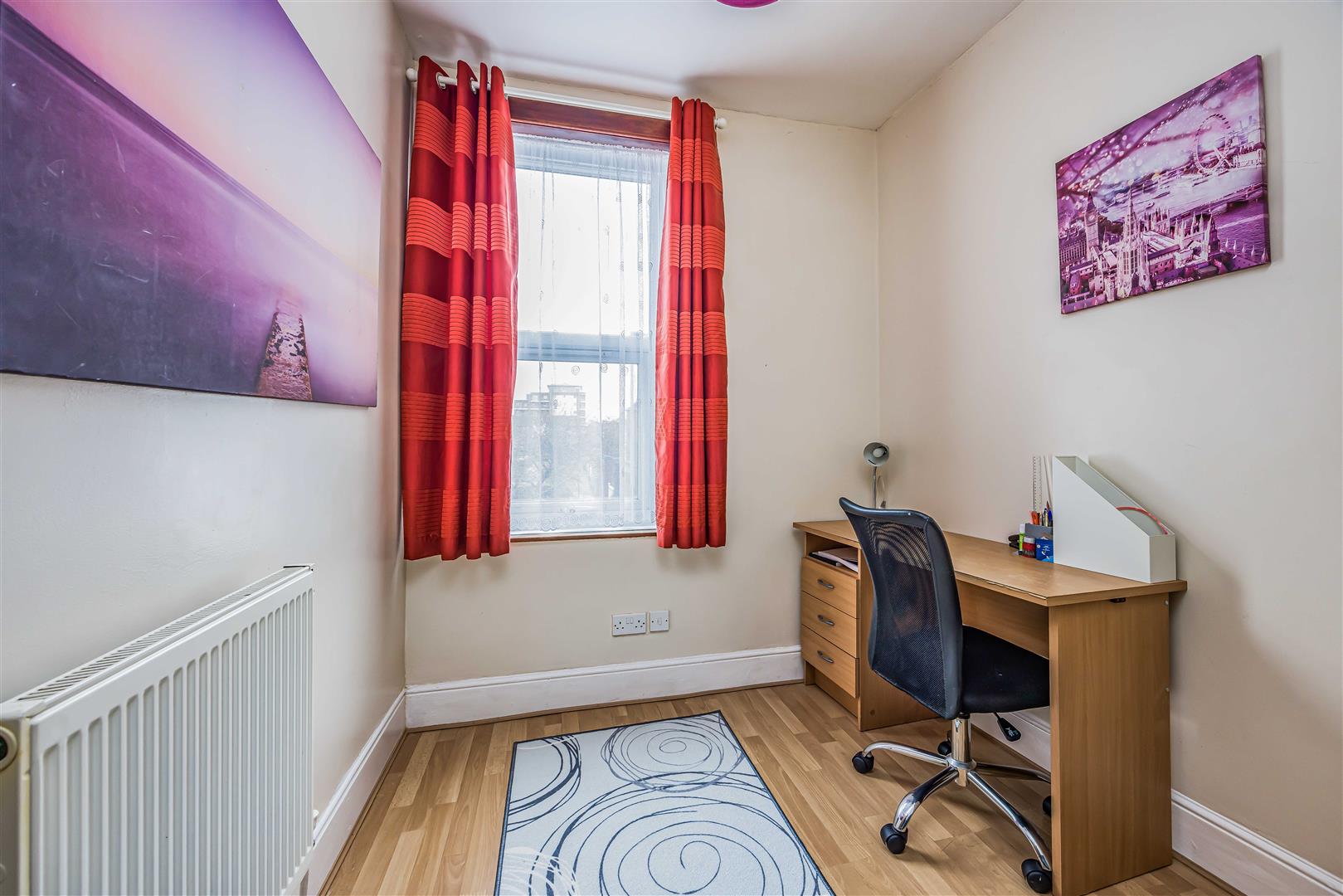 house - end terrace for sale kent street