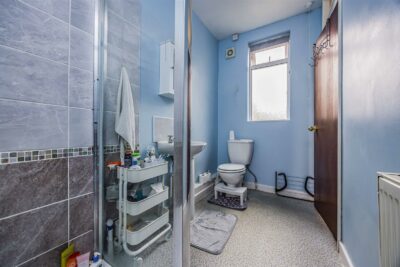 house - end terrace for sale kent street