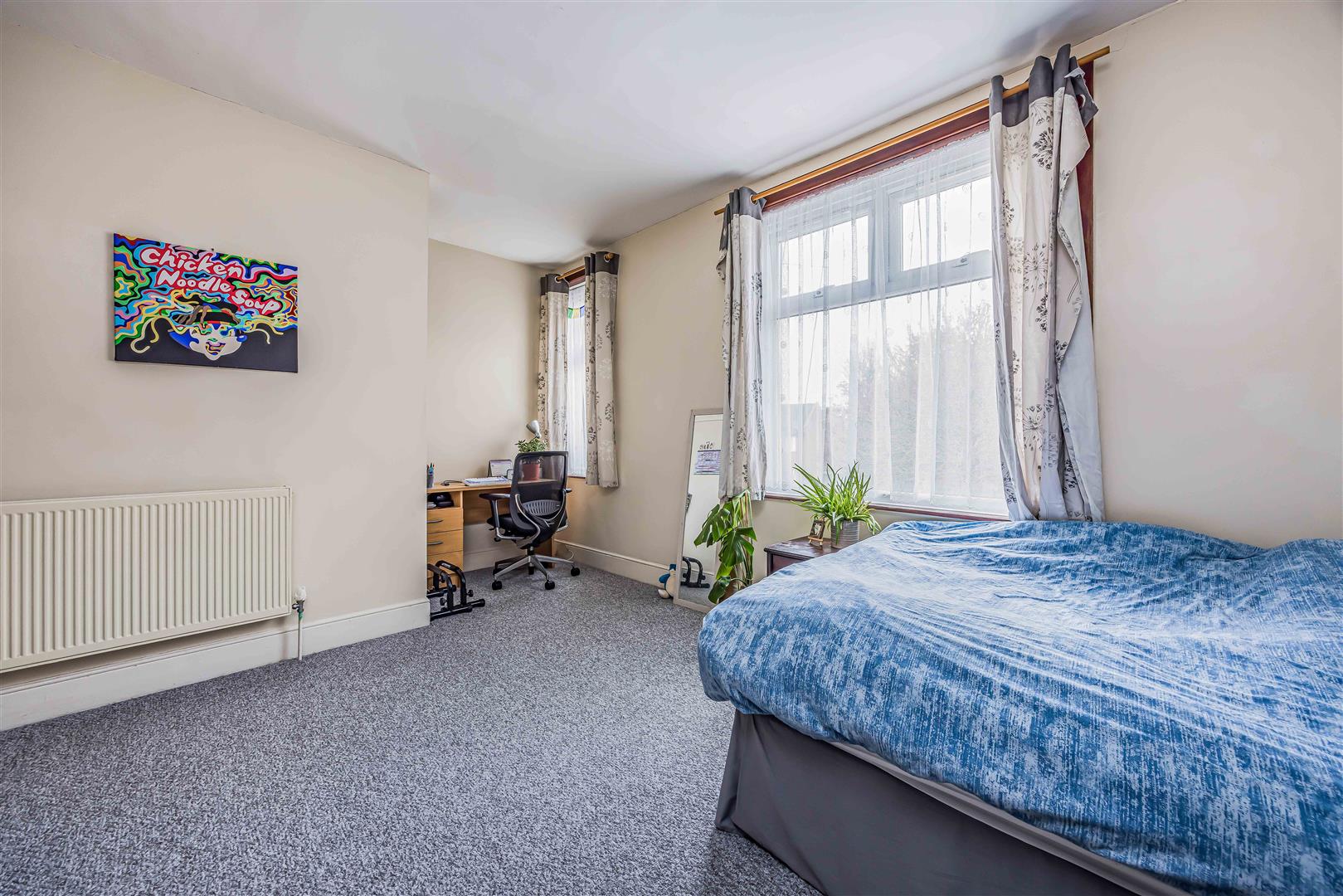 house - end terrace for sale kent street