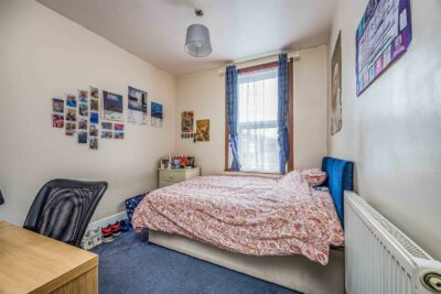 house - end terrace for sale kent street