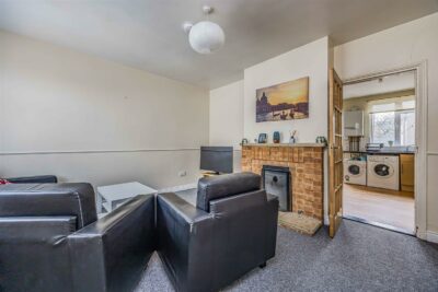 house - end terrace for sale kent street