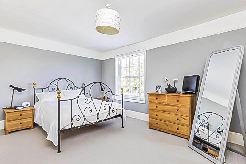 house - semi-detached for sale main road