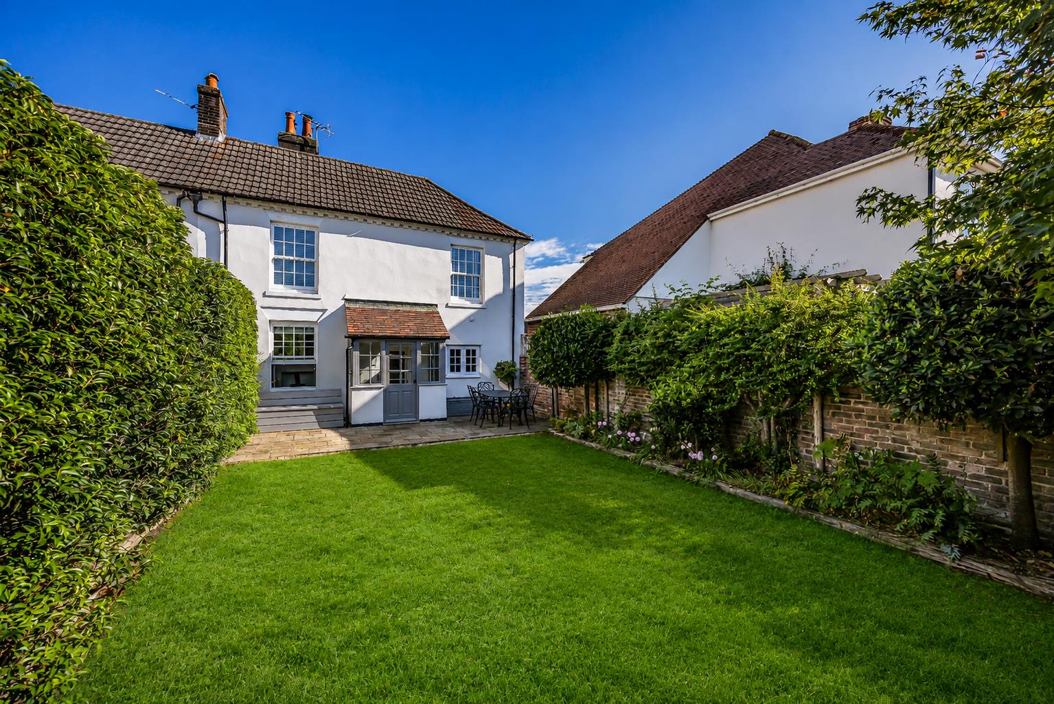 house - semi-detached for sale main road