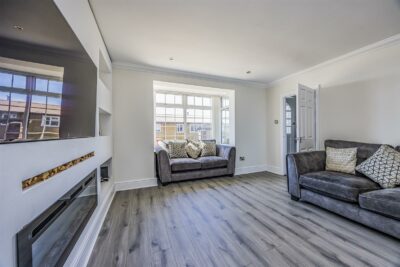 house for sale chedworth crescent