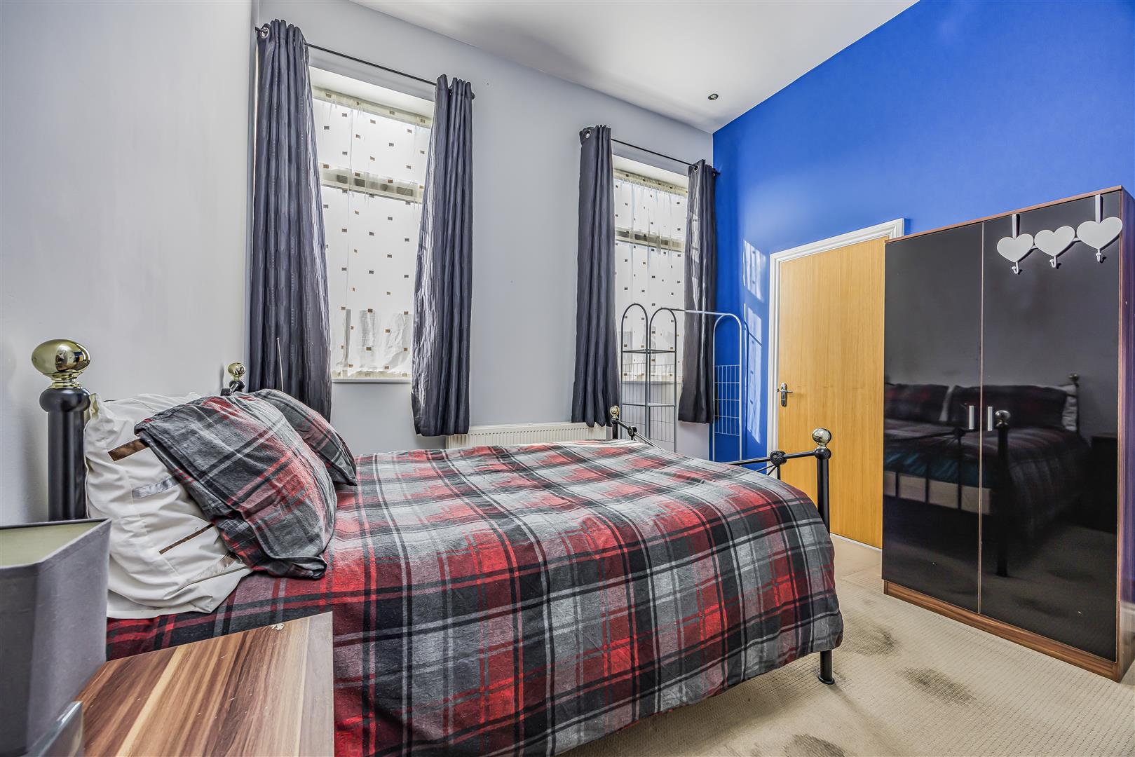 apartment for sale arundel street