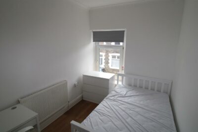 student property for rent queen street