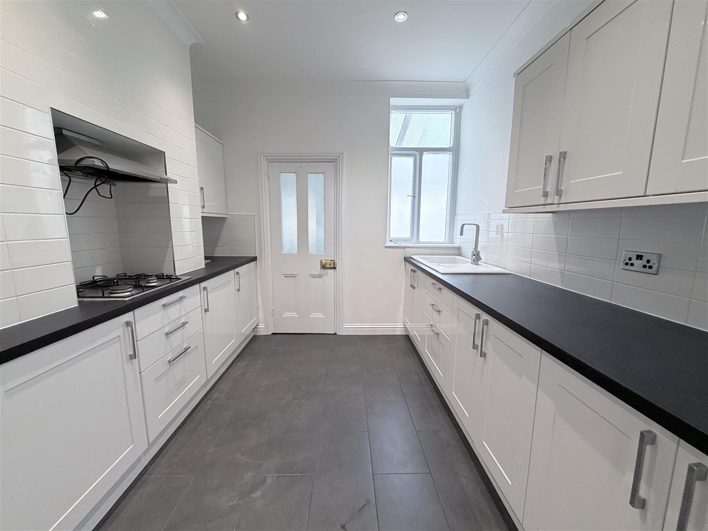 house for rent gladys avenue