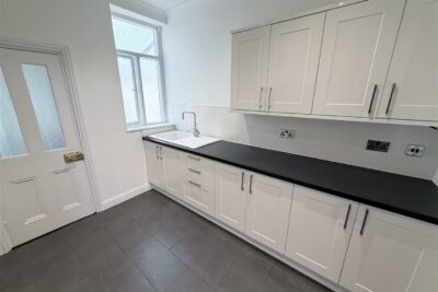 house for rent gladys avenue
