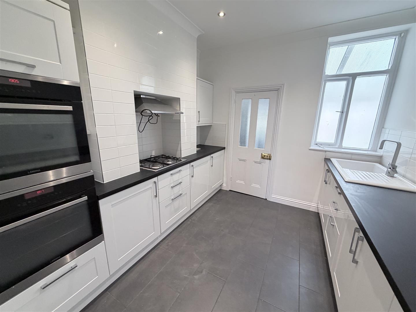 house for rent gladys avenue