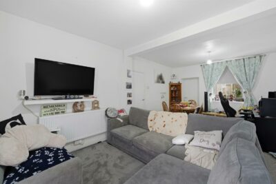 house for sale court street